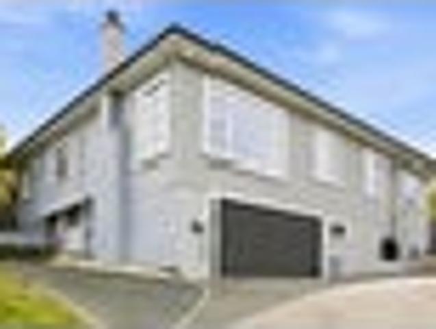 House for sale in Otakou