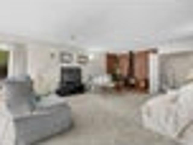 House for sale in Bucklands Beach, Howick