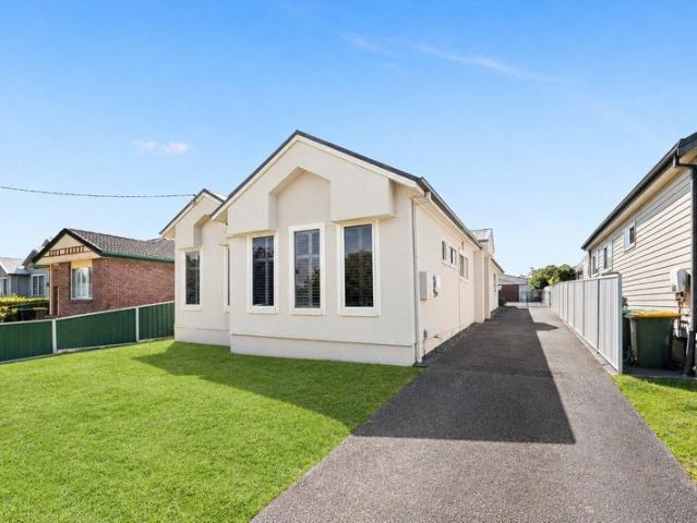 House for rent in Newcastle, Newcastle-Maitland