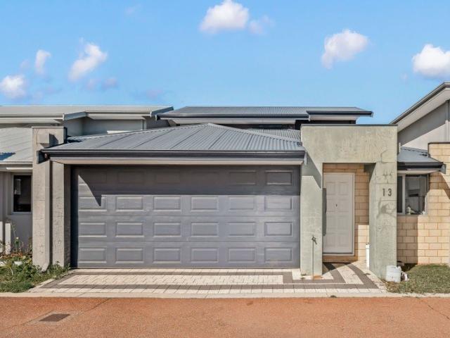 Townhouse for sale in Piara Waters, Western Australia