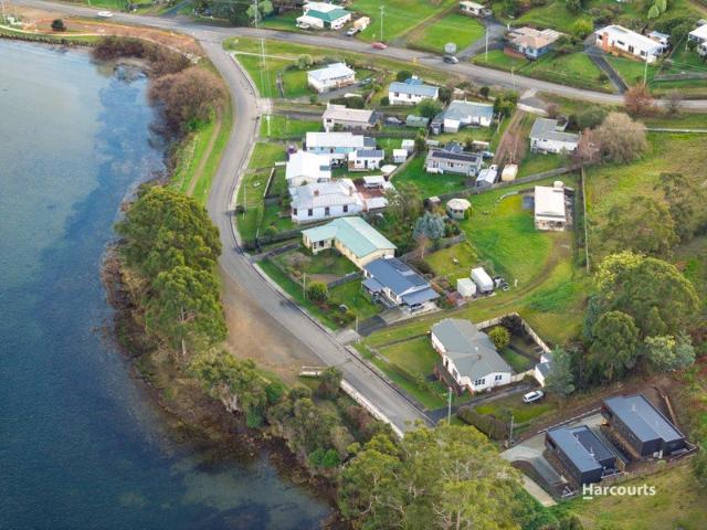 House for sale in Brooks Bay, Tasmania