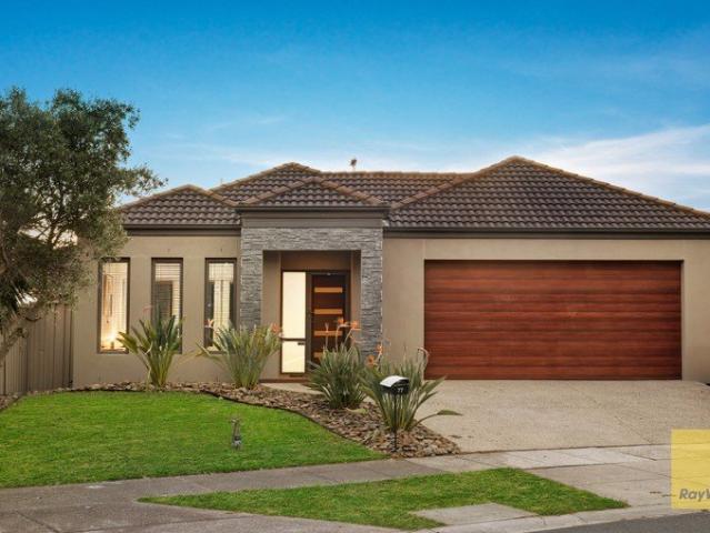 House for sale in Caroline Springs, Melbourne
