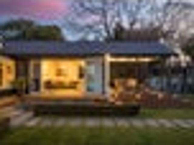 House for sale in Chaslands, Canterbury