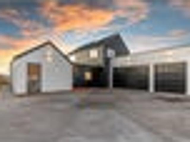 House for sale in Chaslands, Canterbury