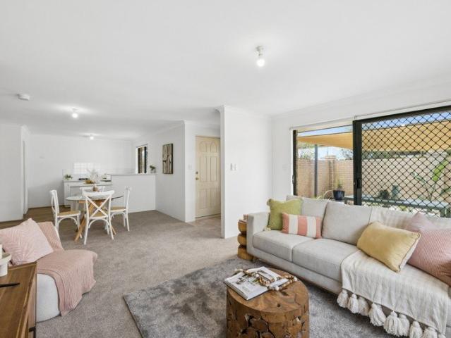 Villa for sale in Cannington, City of Canning