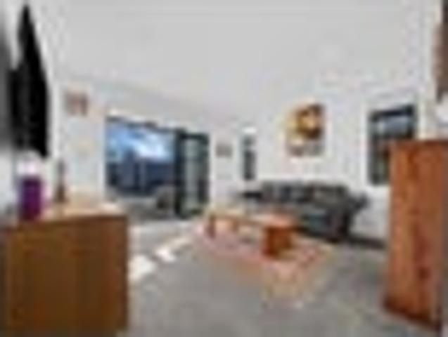 House for sale in Awhitu