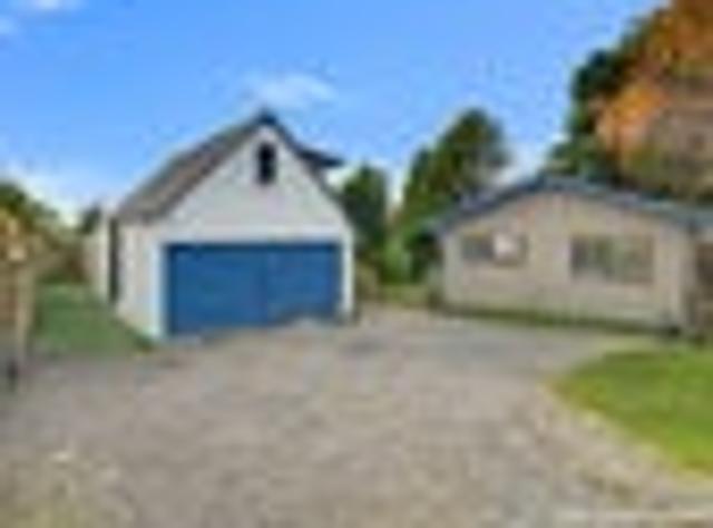 House for sale in Awhitu