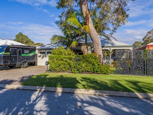 House for sale in Parklands, Western Australia