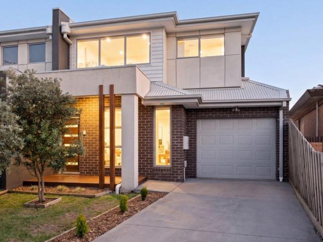 Townhouse for sale in Altona North, Melbourne