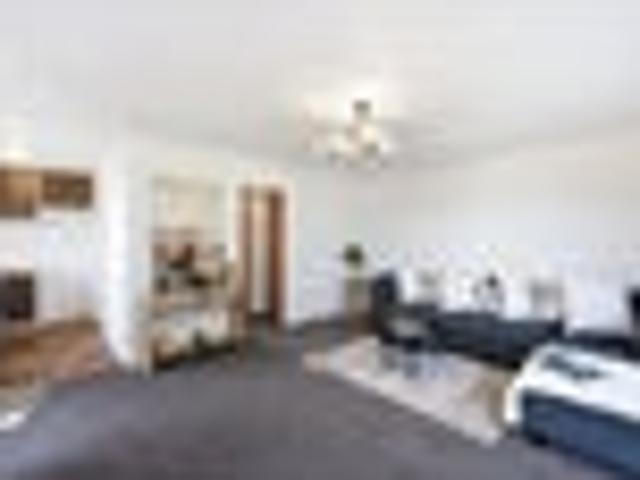 Apartment for sale in Heathcote, Canterbury