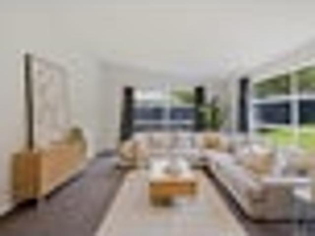 House for sale in Chaslands, Canterbury