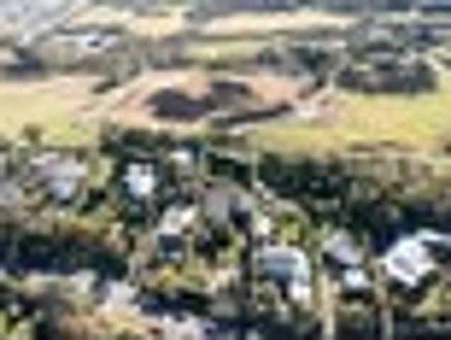 House for sale in Chaslands, Canterbury