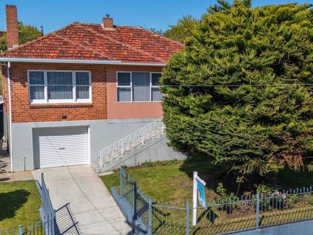House for sale in Devonport