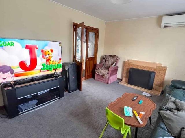 House for rent in Chaslands, Canterbury