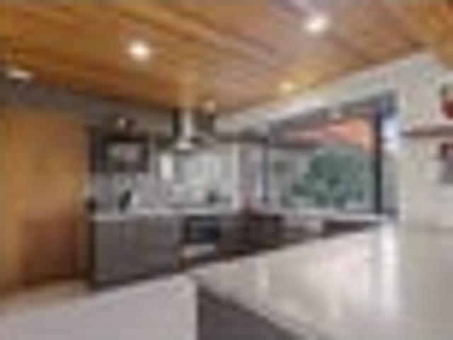 House for sale in Chaslands, Canterbury