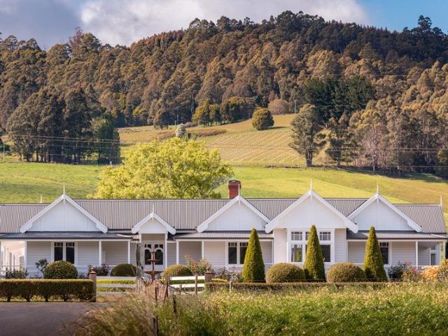 House for sale in Gunns Plains, Tasmania
