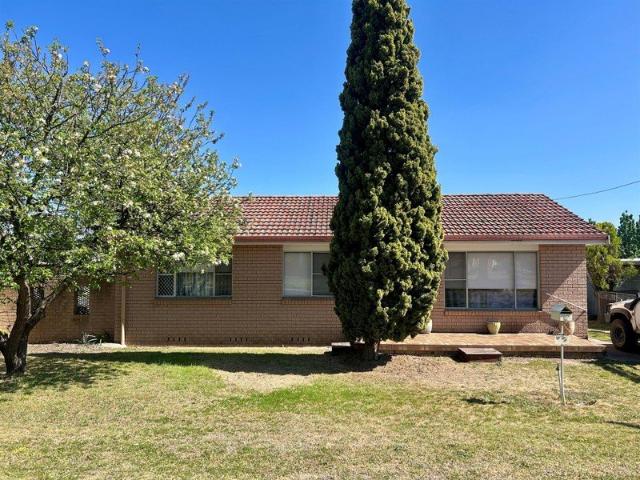 House for sale in Uralla, Uralla Shire Council