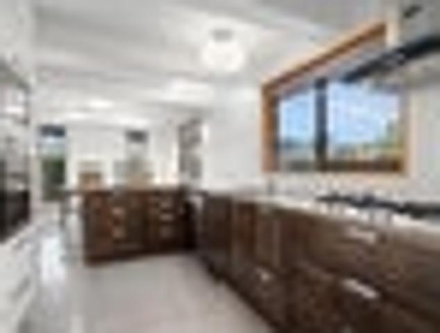 House for sale in Chaslands, Canterbury