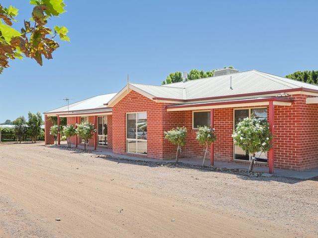 House for sale in Nichols Point, Victoria
