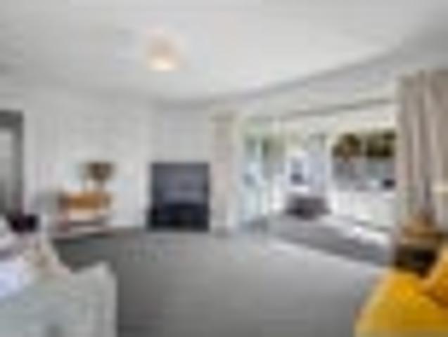 House for sale in Chaslands, Canterbury