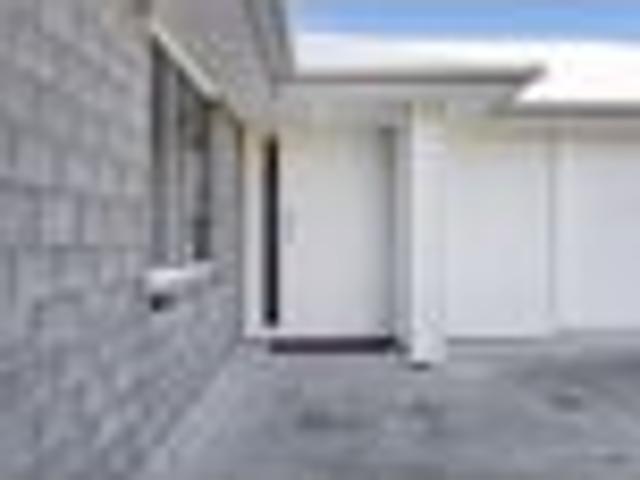 Townhouse for sale in Pembroke, Taranaki