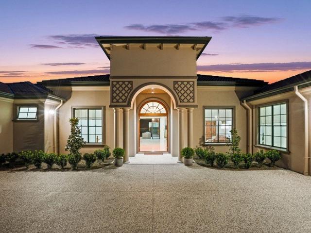 Cottage for sale in Toombul, Queensland
