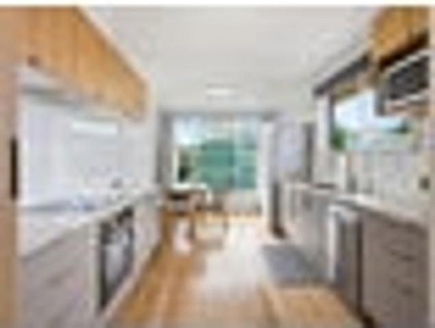 House for sale in Chaslands, Canterbury