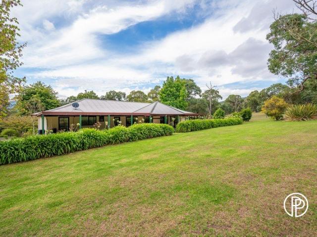 Cottage for sale in Camerons Creek, Victoria