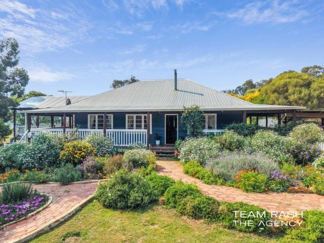 Cottage for sale in The Lakes, Shire of Mundaring