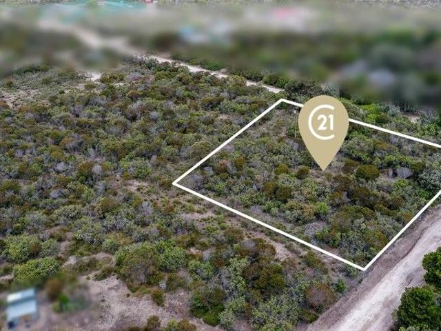 Land for sale in Sapphiretown, South Australia