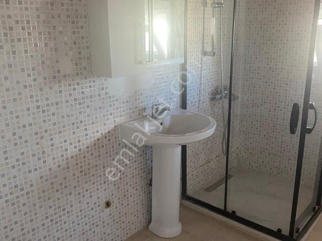 Ataşehir, İstanbul içerisinde kiralık mülk