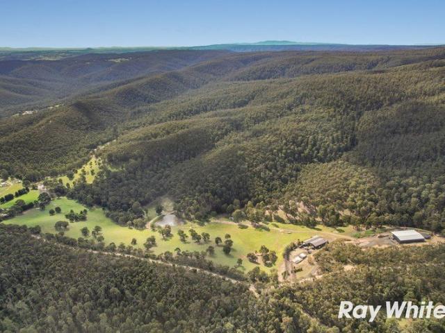 Cottage for sale in Camerons Creek, Victoria