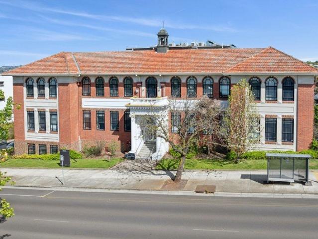 Apartment for sale in Geelong