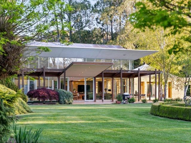 Cottage for sale in Narbethong