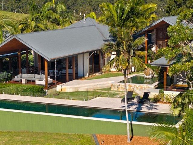 Cottage for sale in Ridgewood, Queensland