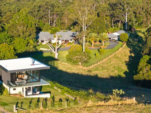 Cottage for sale in Ridgewood, Queensland