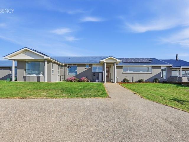Cottage for sale in Ulverstone, Tasmania