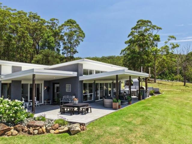 Cottage for sale in Croobyar, New South Wales