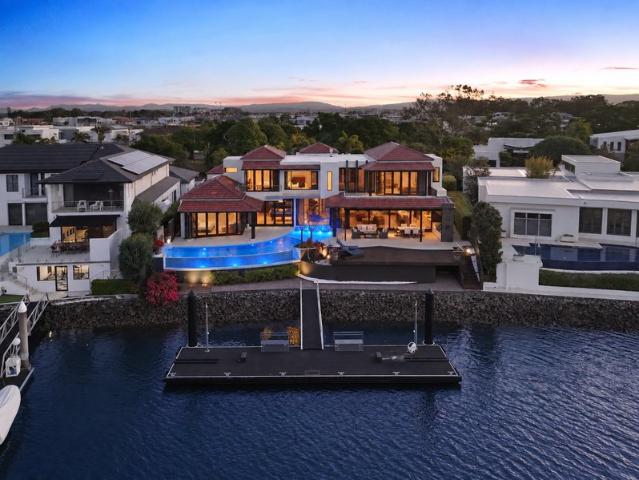 House for sale in Hope Island, Gold Coast City