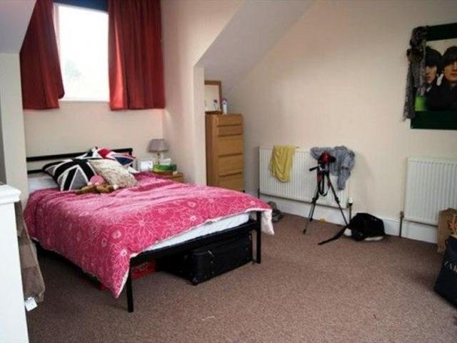 Room for rent in Sharrow Vale, Ecclesall