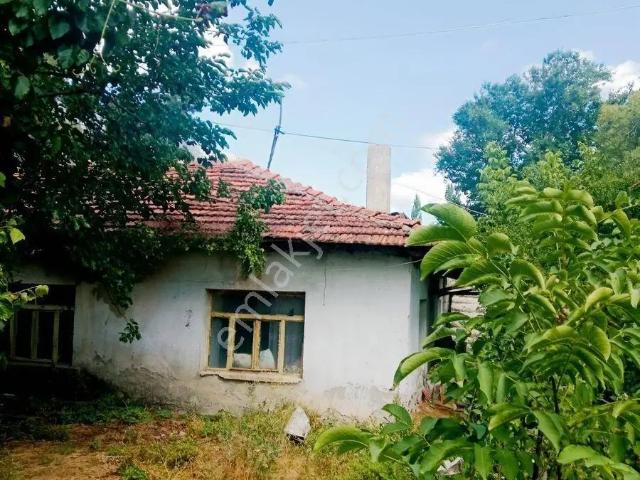 Ağlasun içerisinde satılık Villa