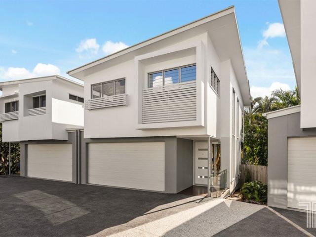 Townhouse for sale in Toombul, Queensland