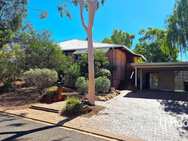House for sale in Desert Springs, Northern Territory