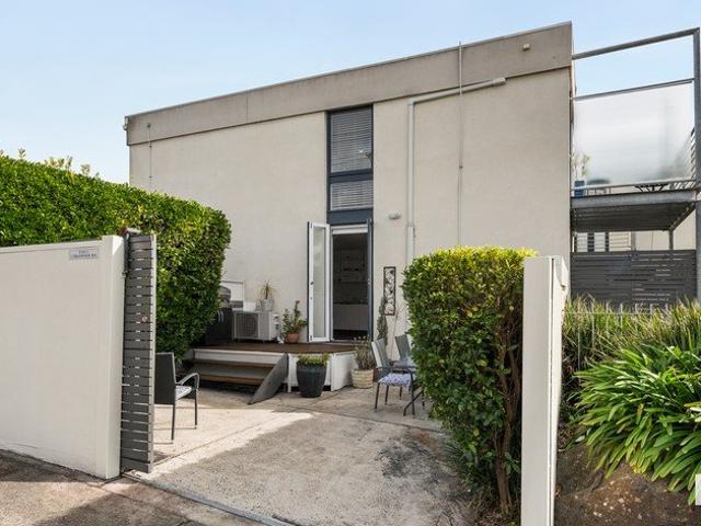 Townhouse for sale in Camerons Creek, Victoria