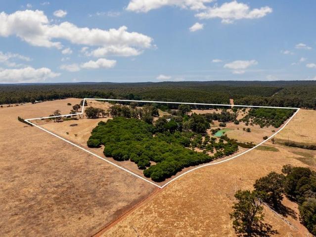 Cottage for sale in Carlotta, Western Australia