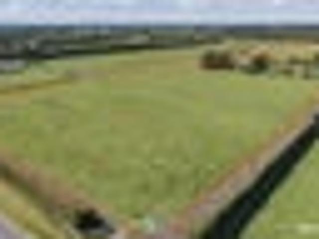 Land for sale in Canterbury