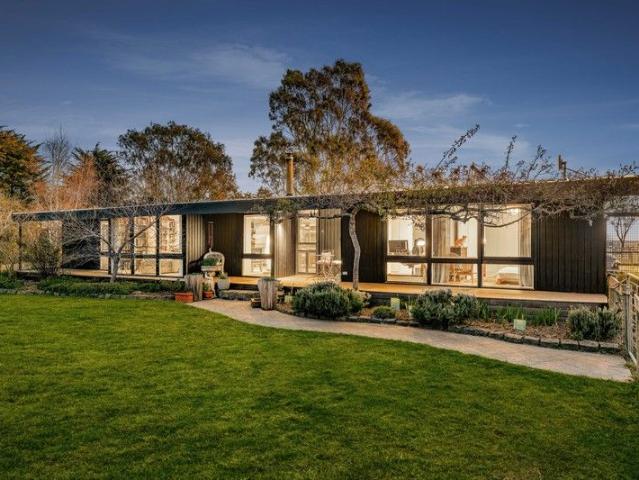 House for sale in Edgecombe, Victoria