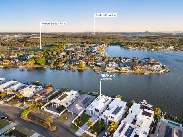 House for sale in Helensvale Town Centre, Queensland