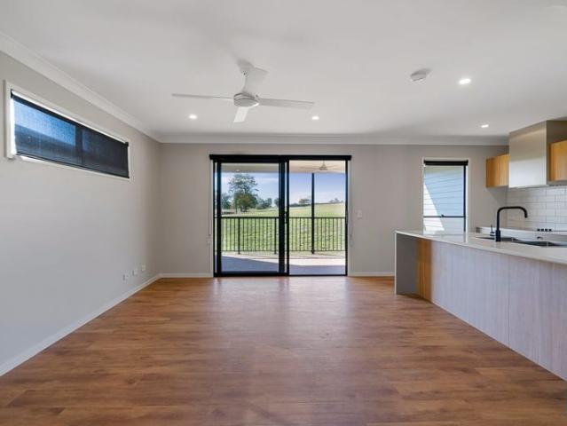 Townhouse for rent in Toombul, Queensland