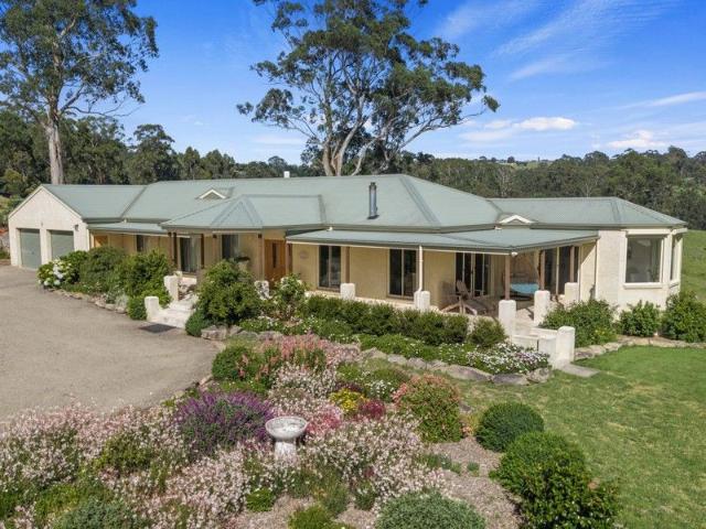 Cottage for sale in Korumburra, Victoria